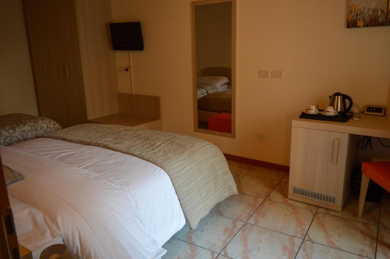 La Contrada Bed & Breakfast Sarnico Luaran gambar