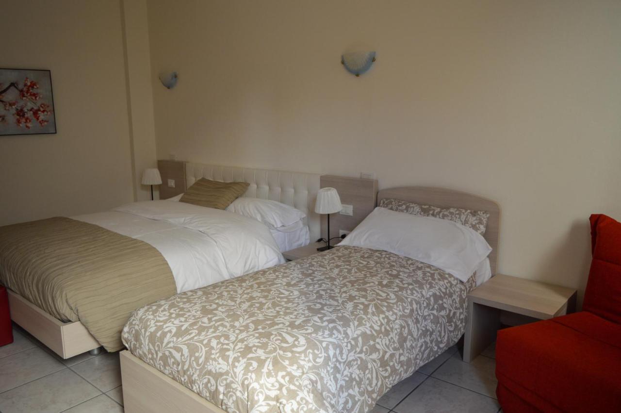 La Contrada Bed & Breakfast Sarnico Luaran gambar