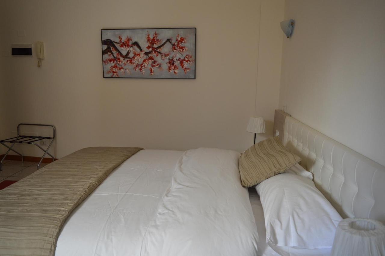 La Contrada Bed & Breakfast Sarnico Luaran gambar