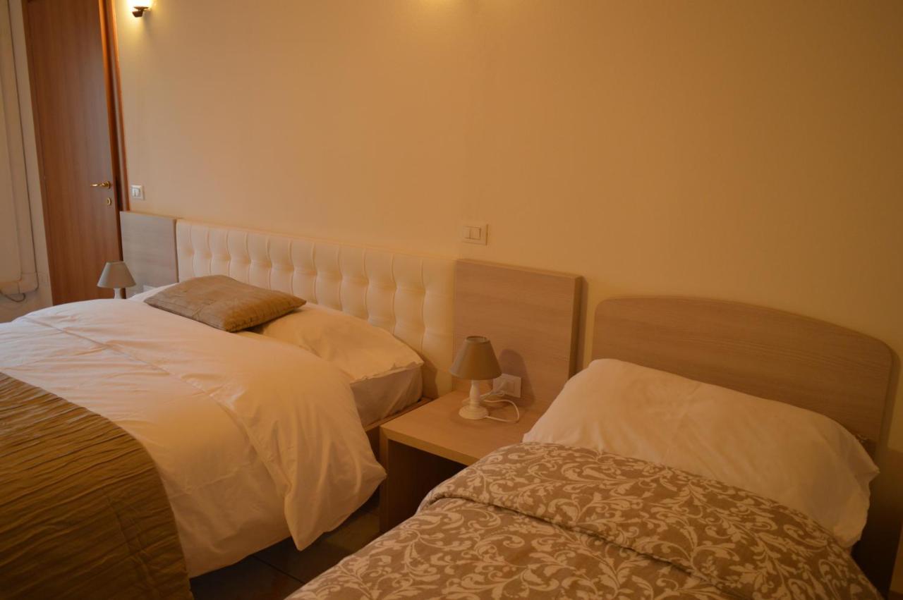La Contrada Bed & Breakfast Sarnico Luaran gambar