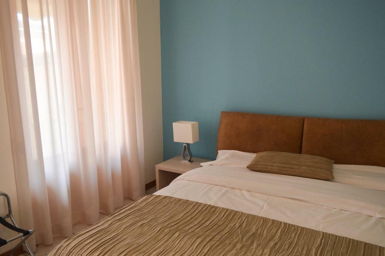 La Contrada Bed & Breakfast Sarnico Luaran gambar