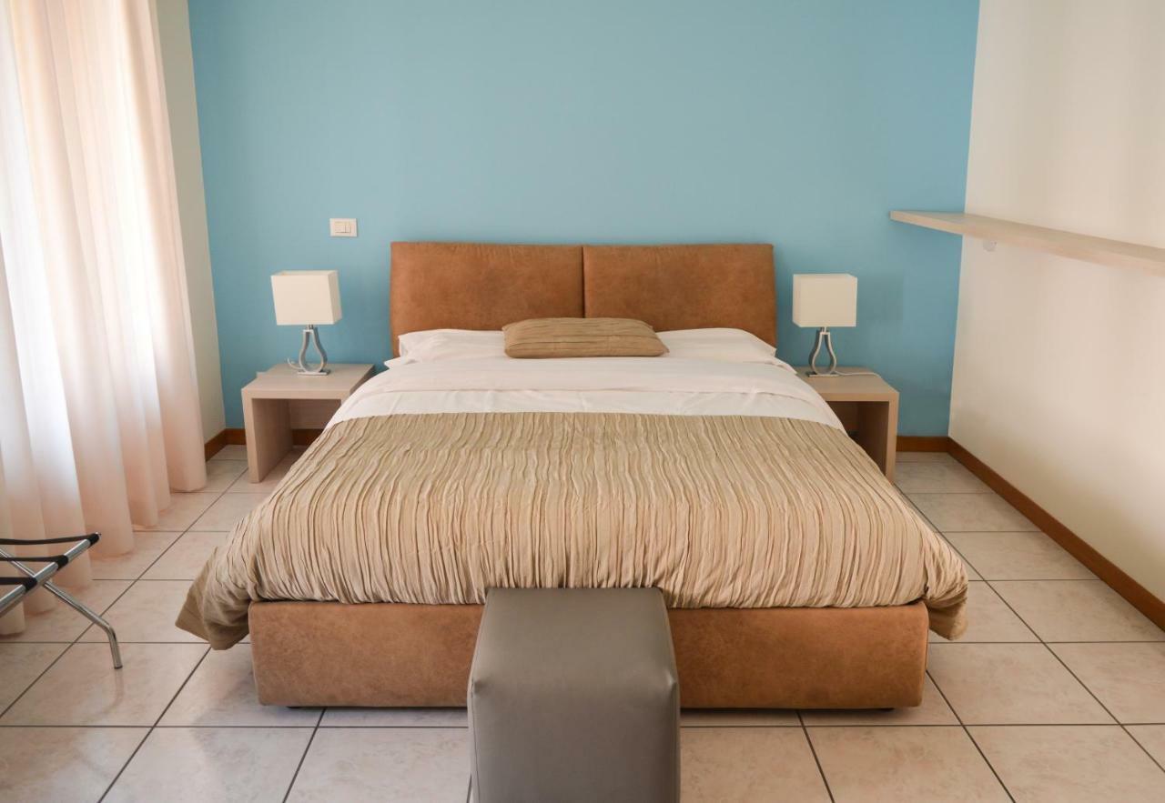 La Contrada Bed & Breakfast Sarnico Luaran gambar
